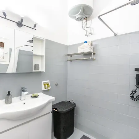 House Konstantinos